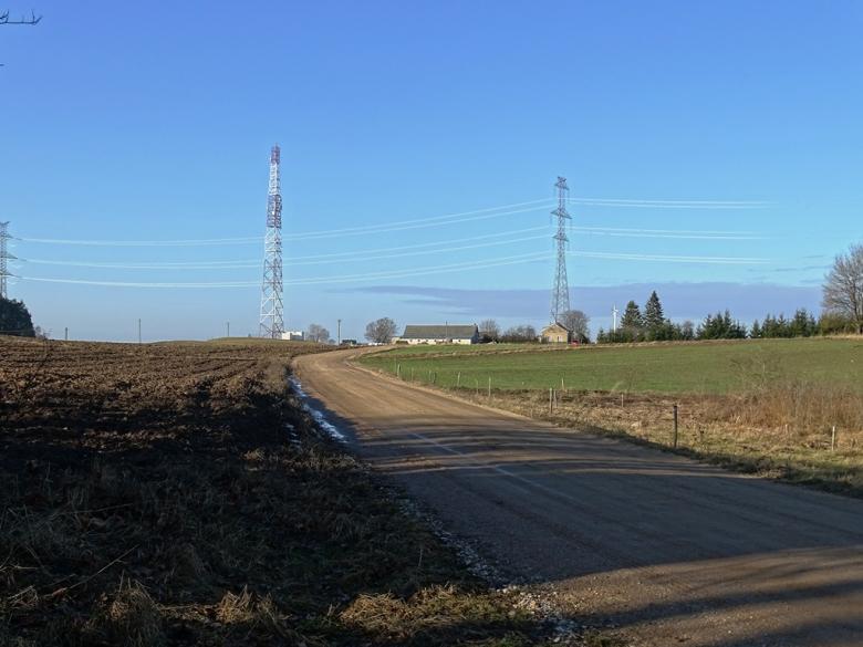 Słupy linii wysokiego napięcia 