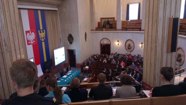 Uczestnicy konferencji w Sali Sejmu Śląskiego