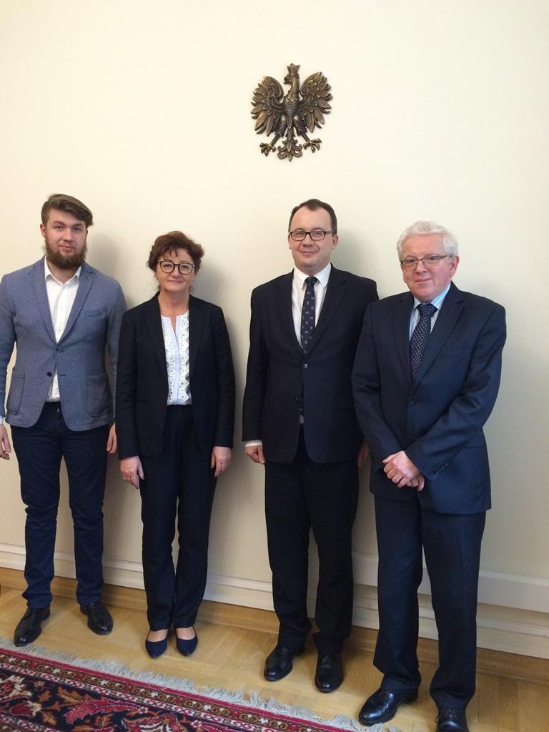 na zdjęciu Grzegorz Sikora, Dorota Gardias, dr Adam Bodnar, Lesław Nawacki