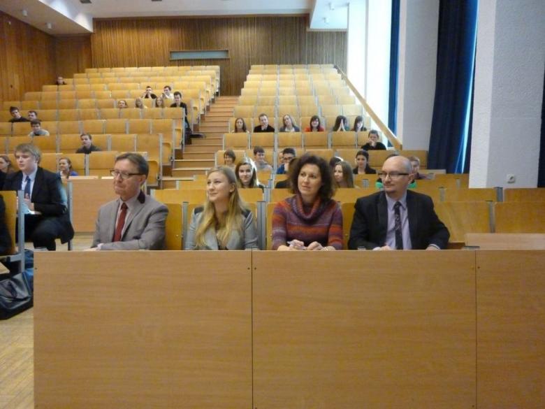 Jury Konkursu, (od lewej) prof. dr hab. Andrzej Jakubecki, Wiceprzewodnicząca Sekcji Prawa Cywilnego SKNP UMCS Patrycja Kukiełka, dr Joanna Bodio, dr Wojciech Graliński