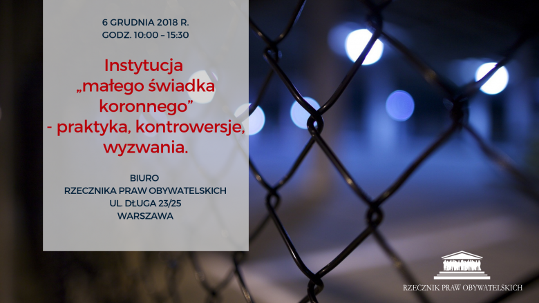 ogrodzenie z tabliczką z nazwą wydarzenia i datą