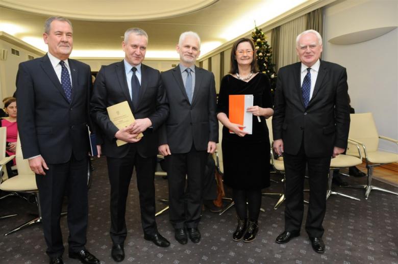 on the photo: Jan Wyrowiński, Robert Tyszkiewicz, Aleksandr Bialacki, prof. Irena Lipowicz, Olgierd Dziekoński