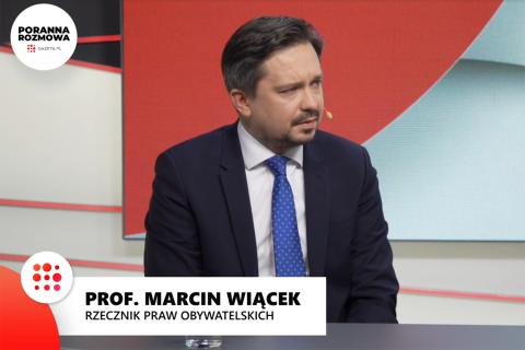 Marcin Wiącek rozmawia w studiu programu