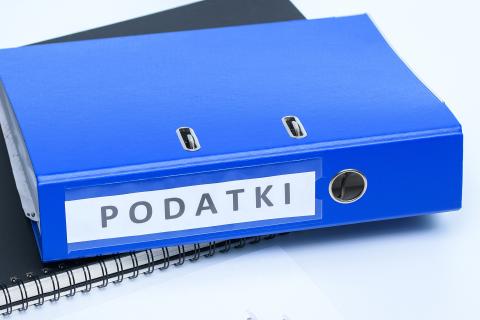 Segregator z podpisem "Podatki"